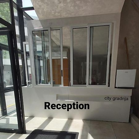 Apartmani Eleganza&La Vista Novi Sad Exterior foto