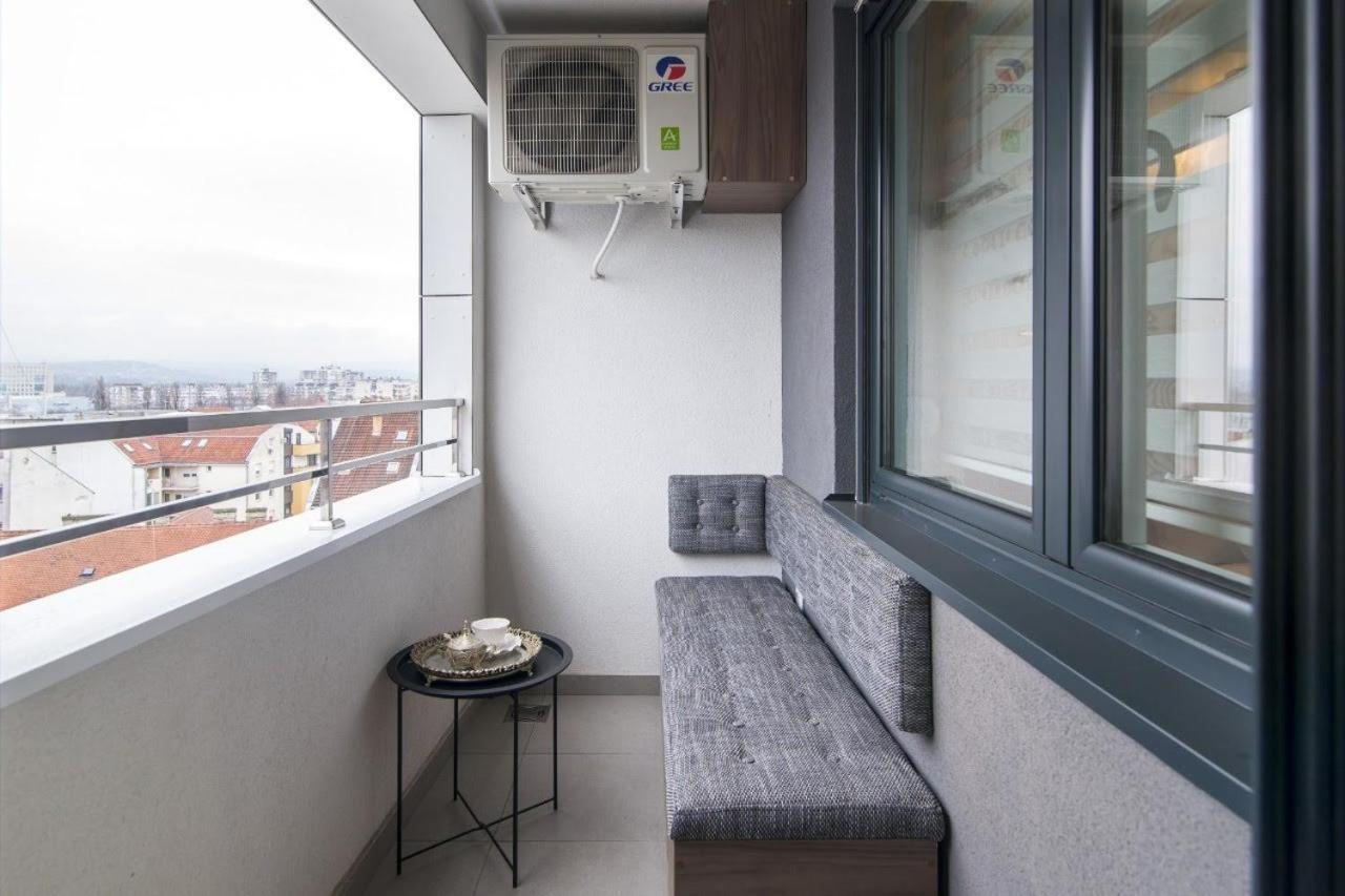 Apartmani Eleganza&La Vista Novi Sad Exterior foto